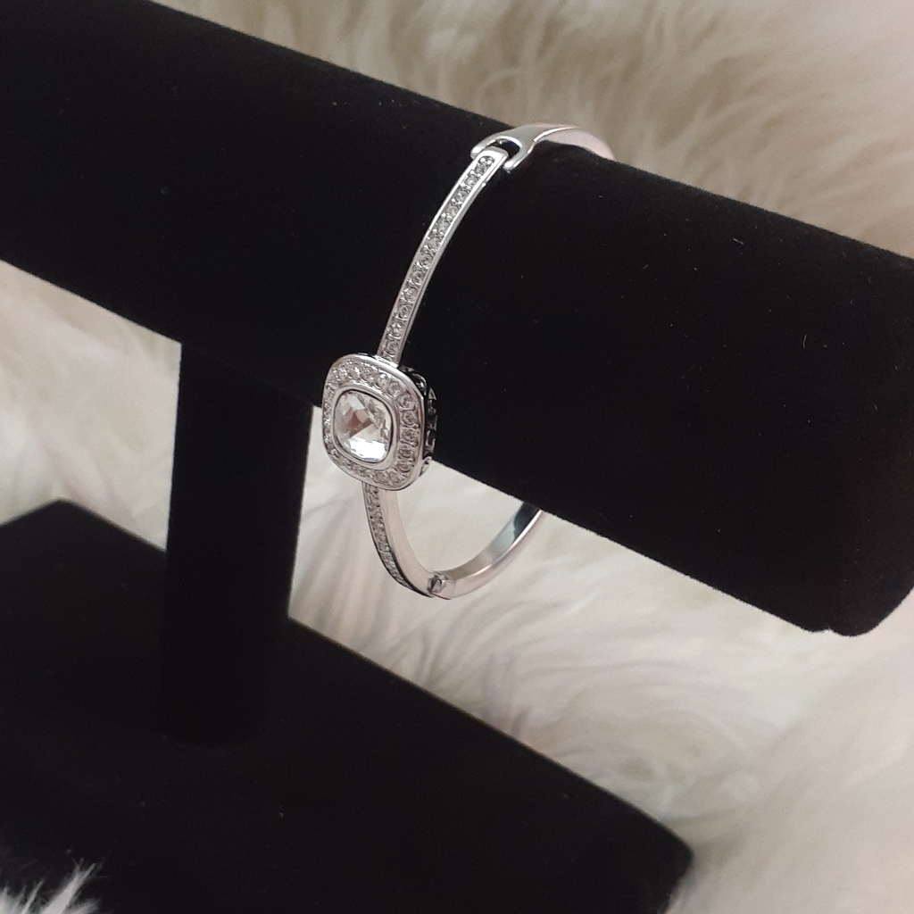 Silver Tone Bracelet Silver Tone Bracelet